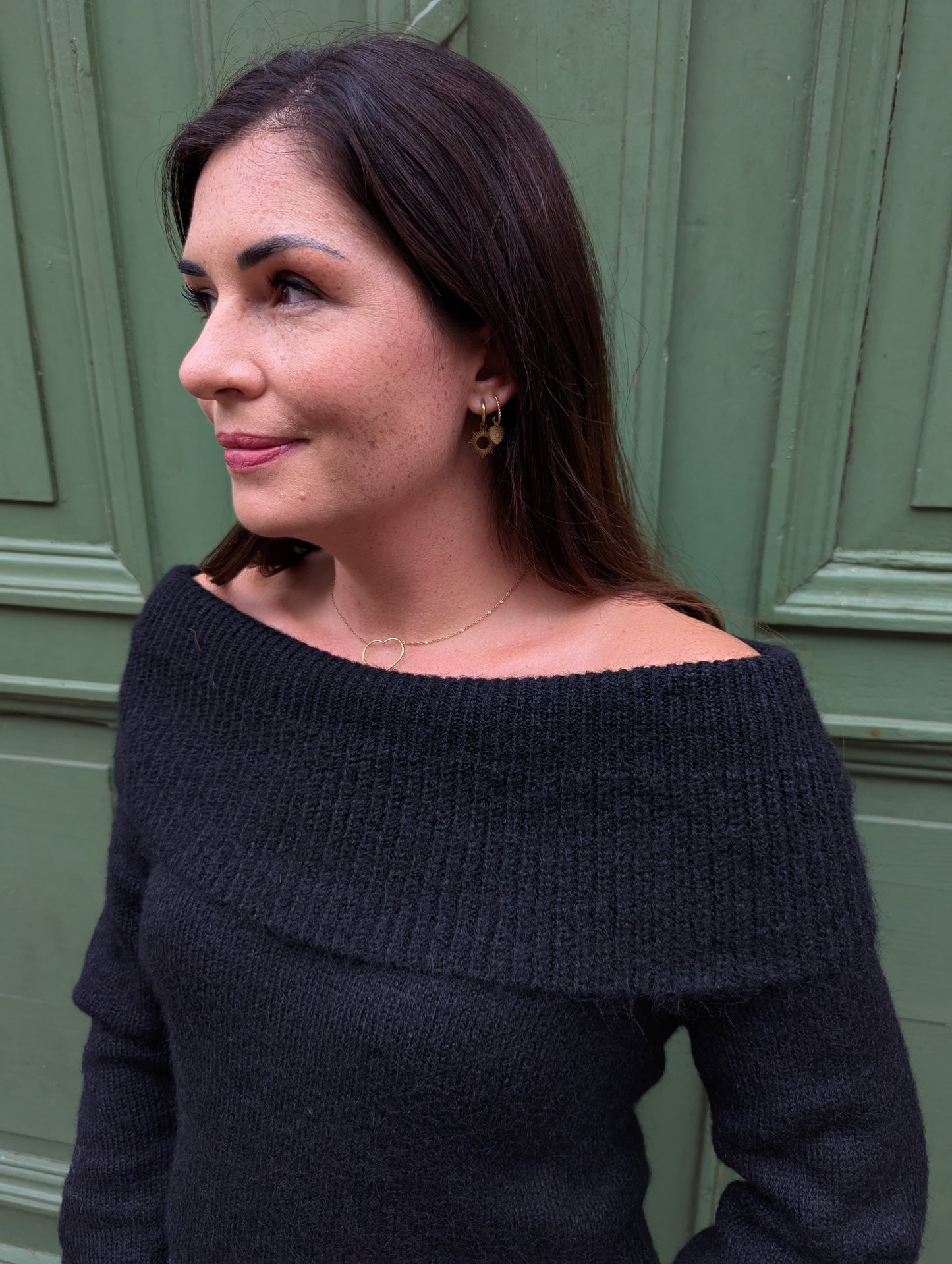 Pull oversize col à revers sur les épaules noir tout doux