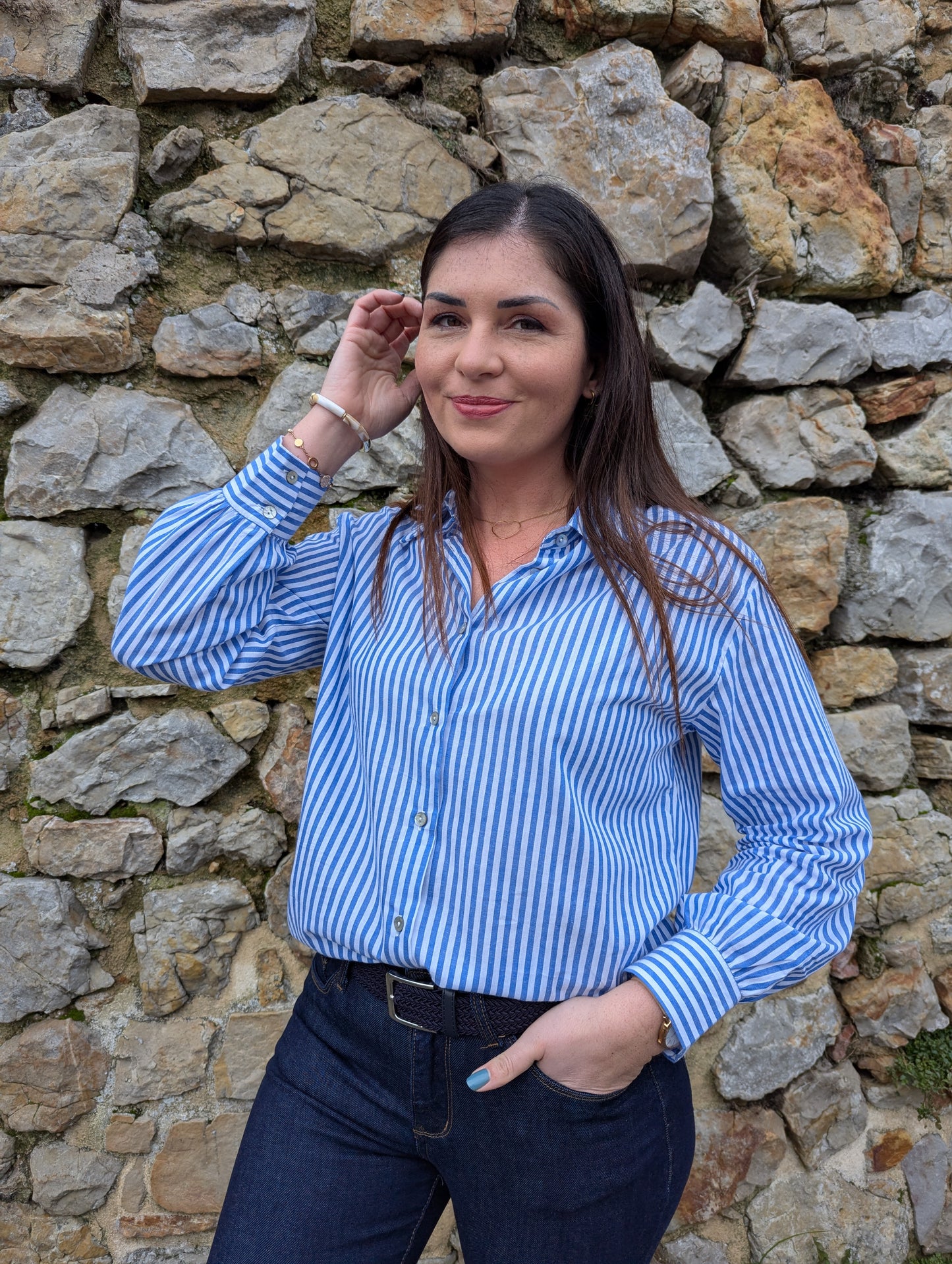 Chemise rayée bleu ciel et blanc coupe droite en coton