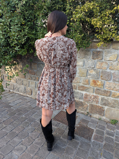 Robe courte fleurie beige et noir manches longues