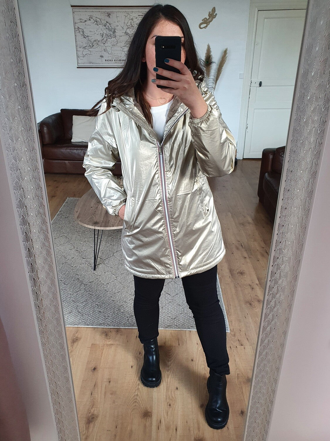 Parka fourrée doré et beige imperméable avec capuche