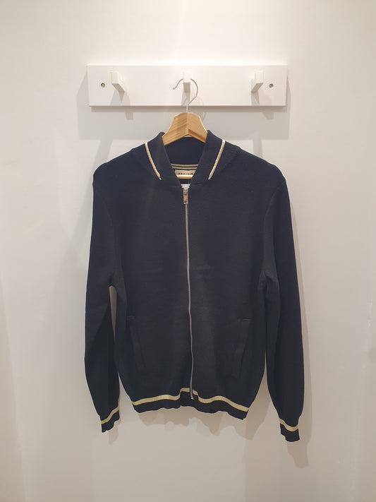 Gilet effet bomber noir et beige mode homme tendance sport