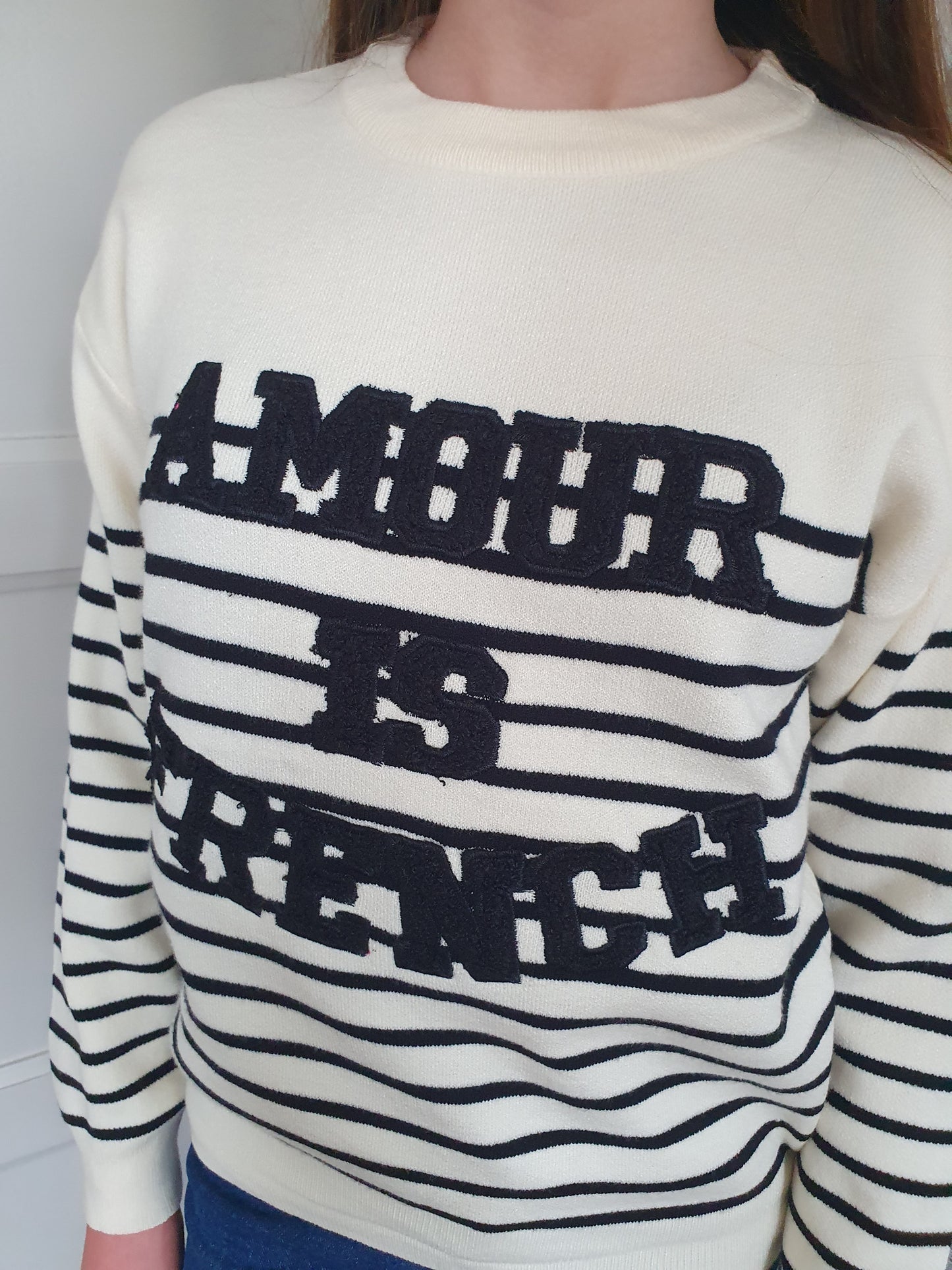Pull AMOUR IS FRENCH