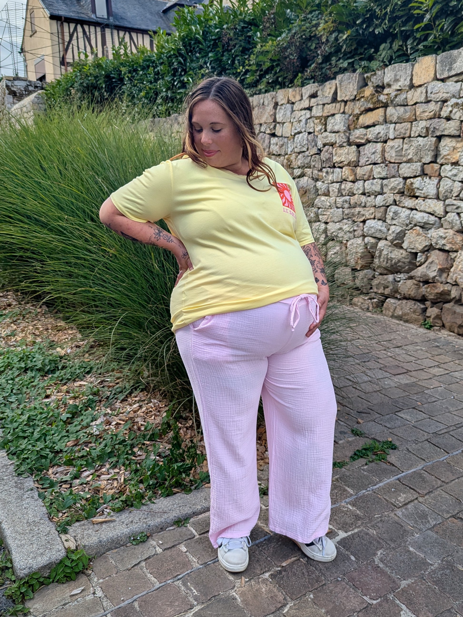 T-shirt Le soleil jaune orange rose femme grande taille