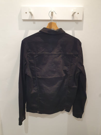 Veste en jean noire cintrée stretch moderne pour homme
