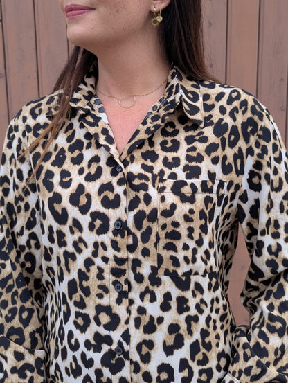 Chemise fluide léopard femme noir et beige oversize
