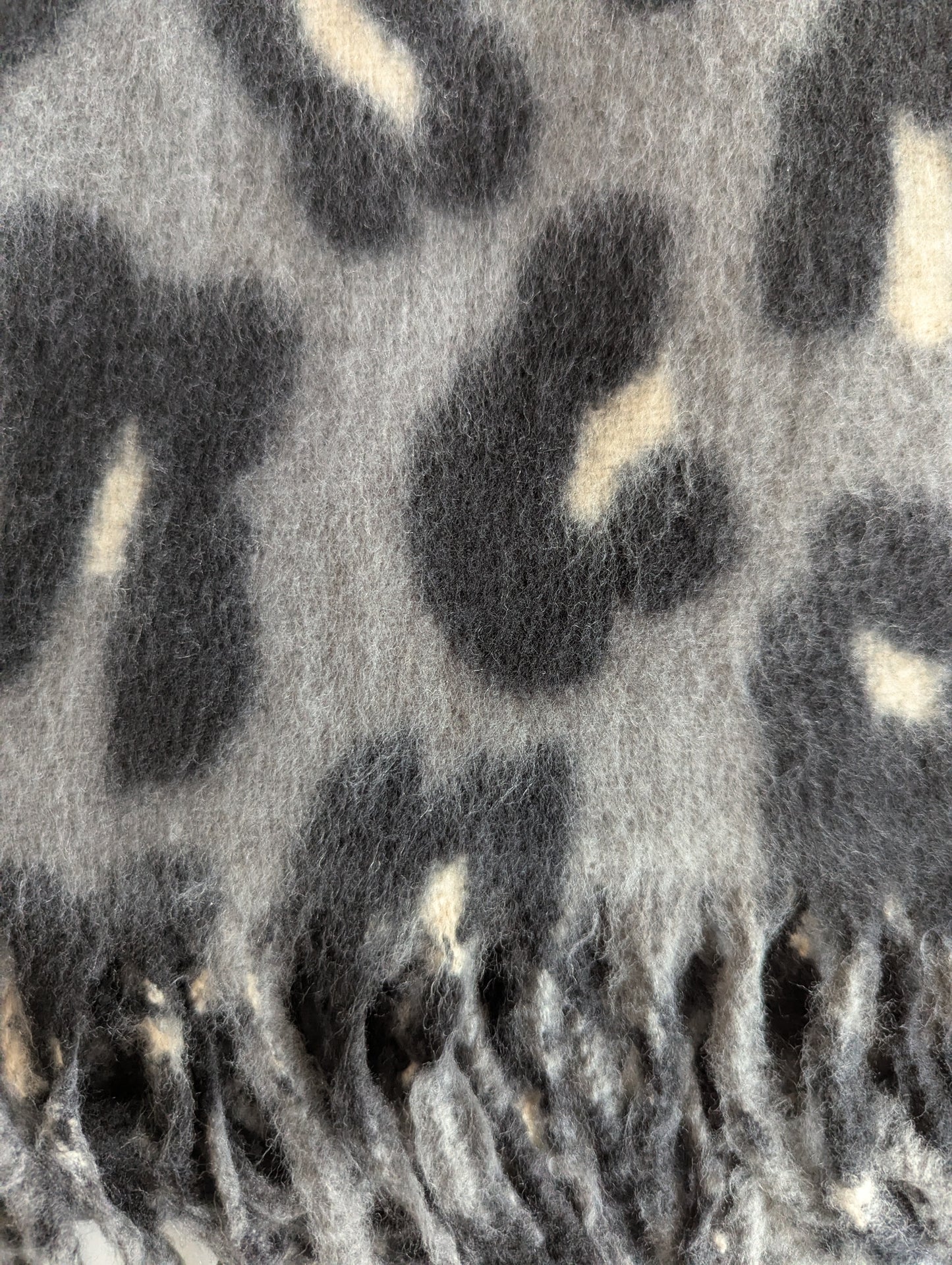 Echarpe épaisse léopard gris pour femme franges