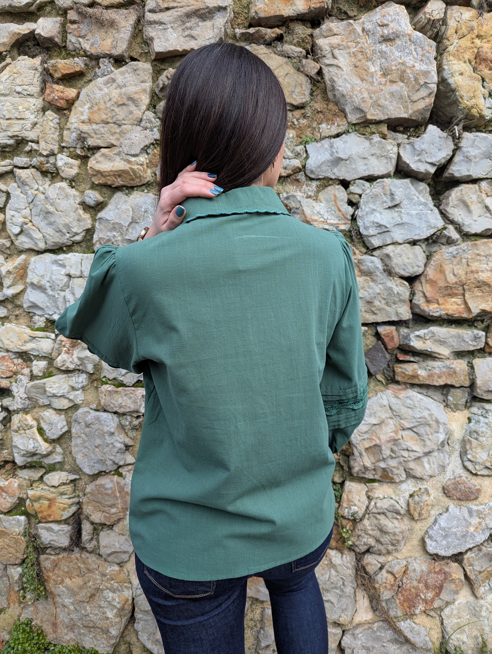 Chemise en coton vert sapin avec dentelle femme