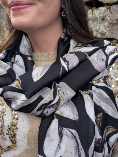 Foulard marbre noir gris beige doré paillettes