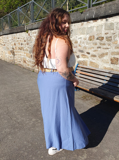 Jupe longue bleu jean avec ceinture paille élastique
