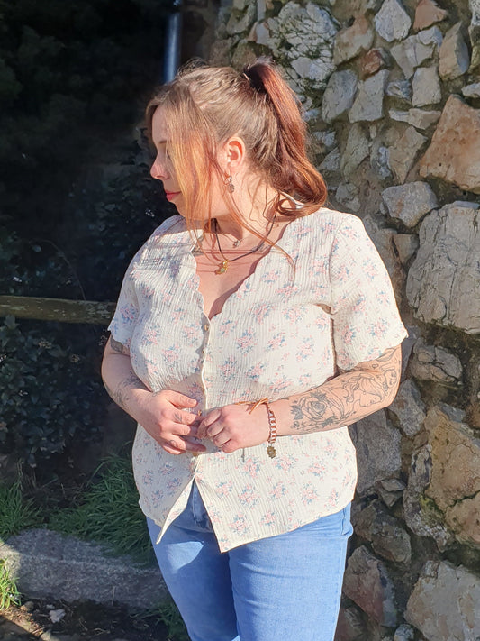 Blouse manches courtes gaze de coton imprimé fleurs