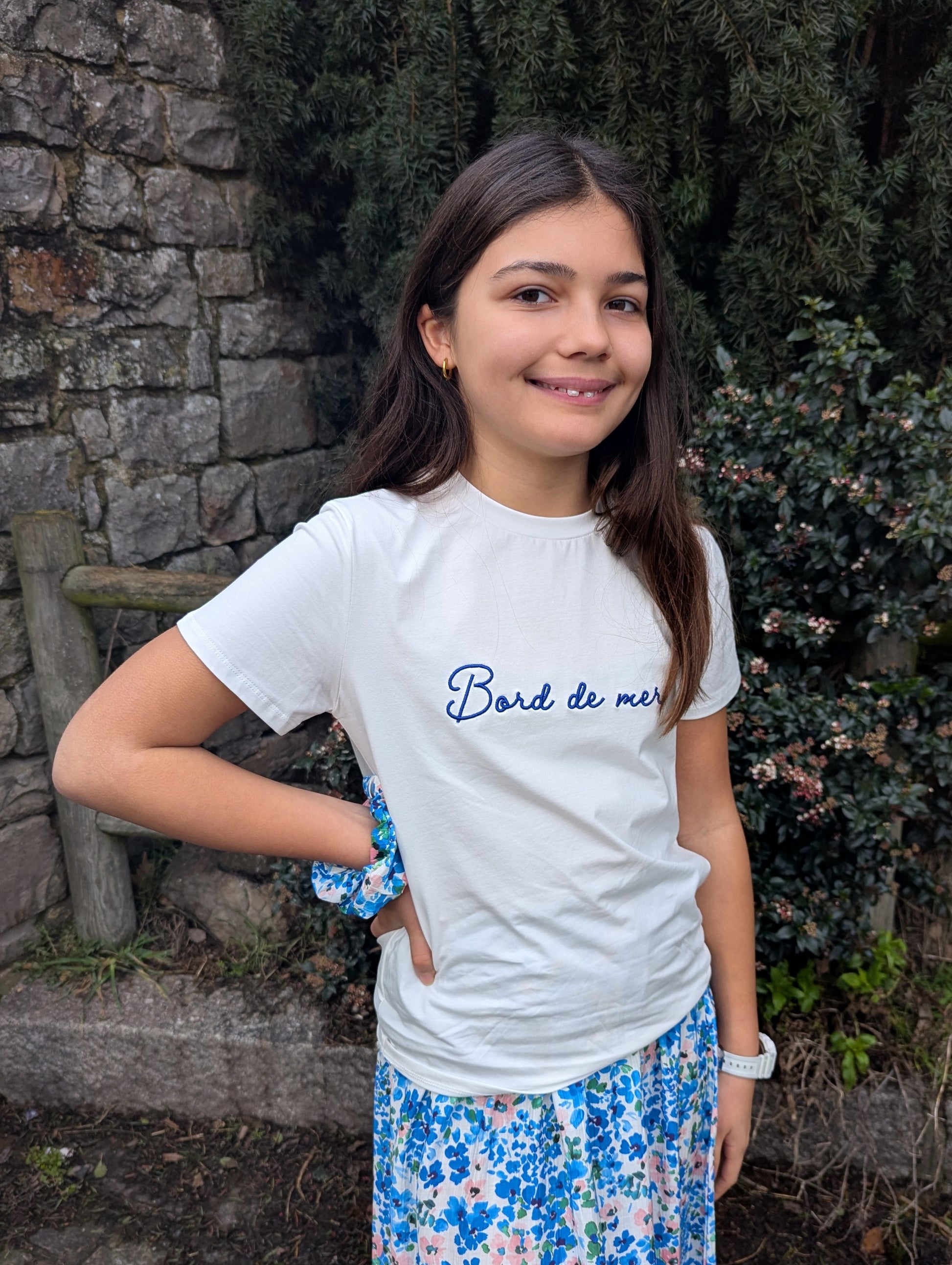 T-shirt fille bord de mer blanc et bleu