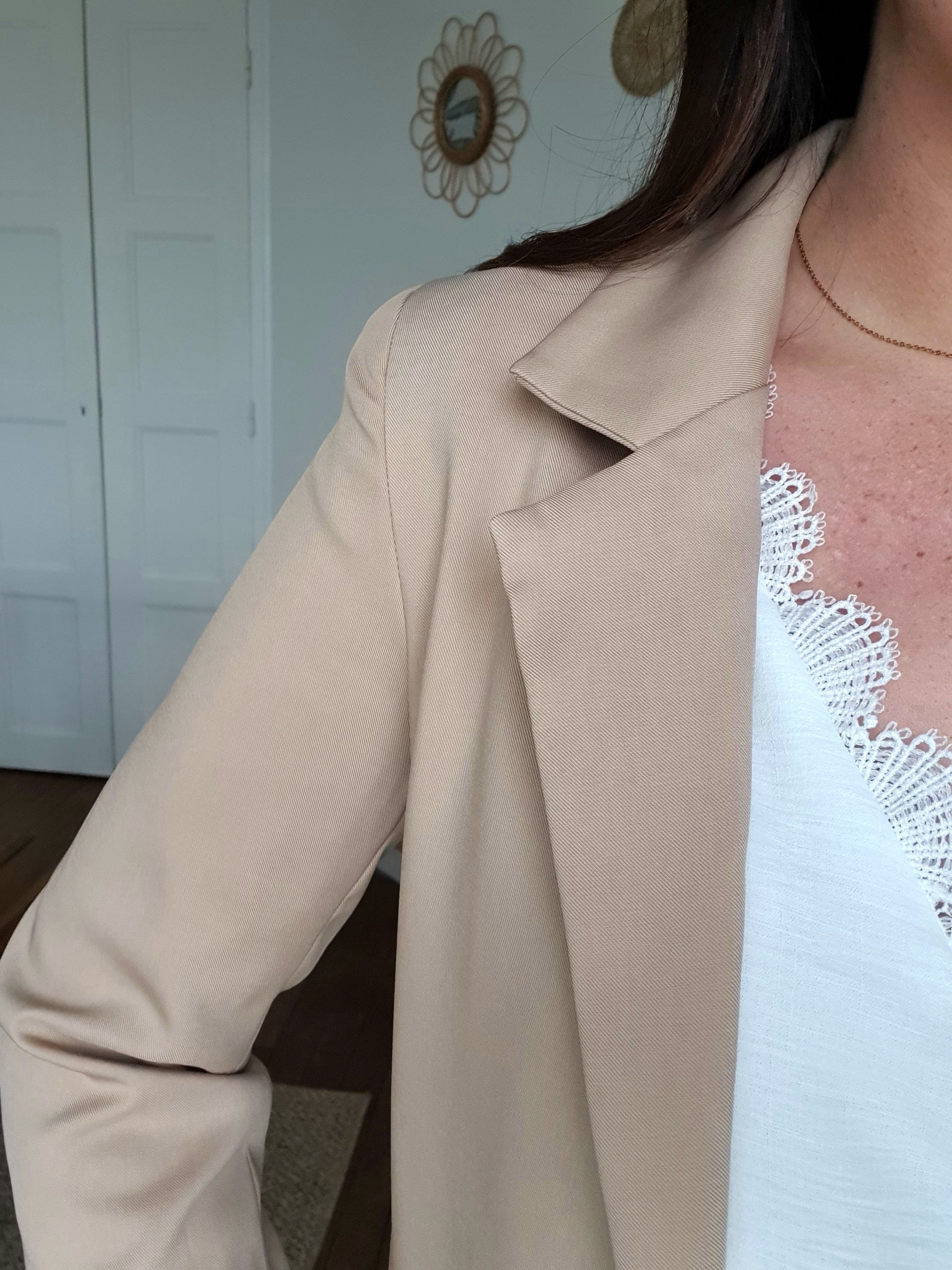 Veste blazer femme beige camel fluide avec boutons