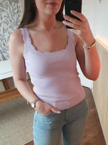 Débardeur lilas en maille cotelé femme dos nu et bretelles