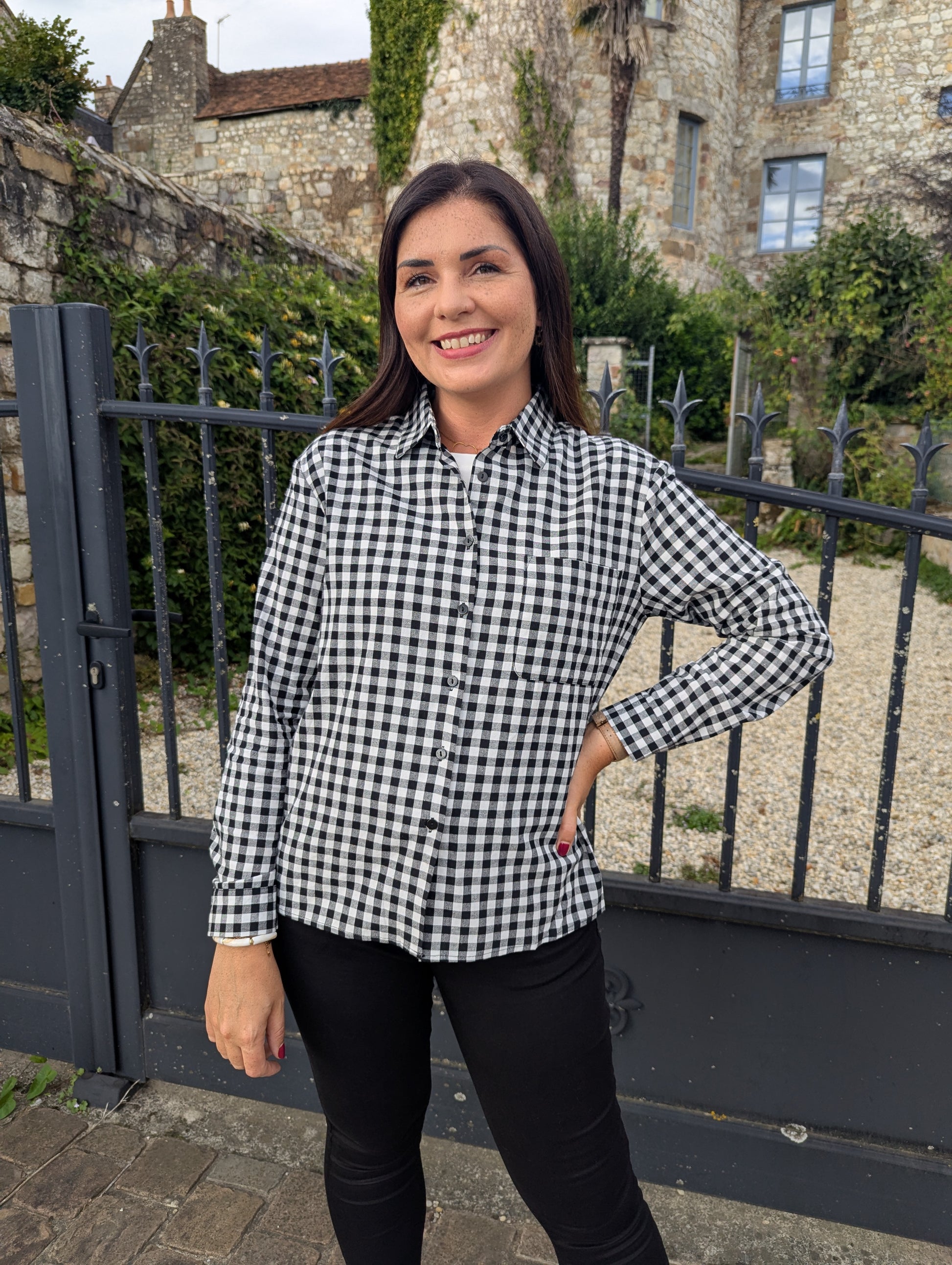 Chemise noir et blanc à petits carreaux femme
