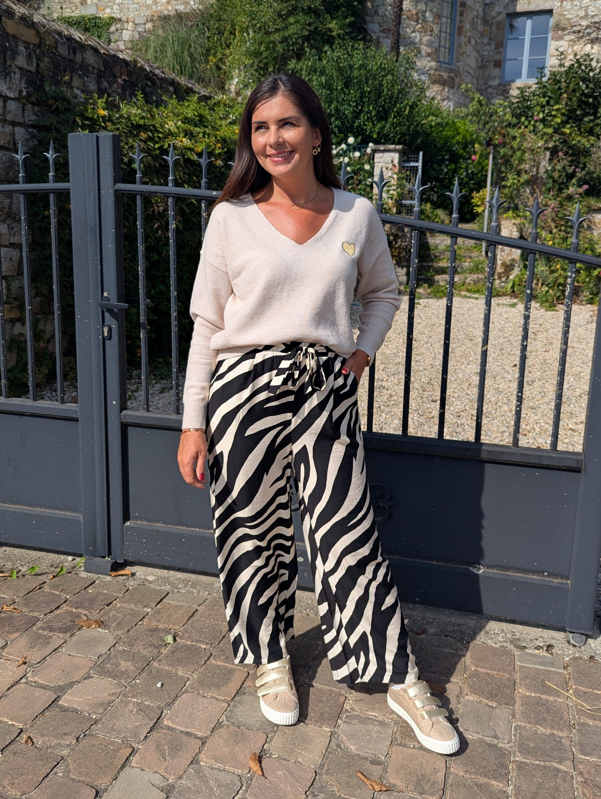 Pull oversize beige rosé avec petit coeur doré