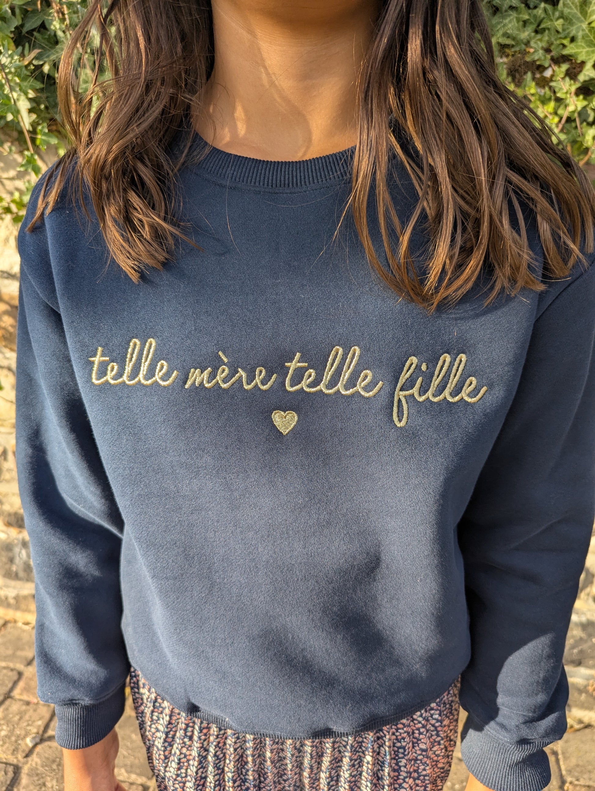Sweat telle mère telle fille bleu marine et doré