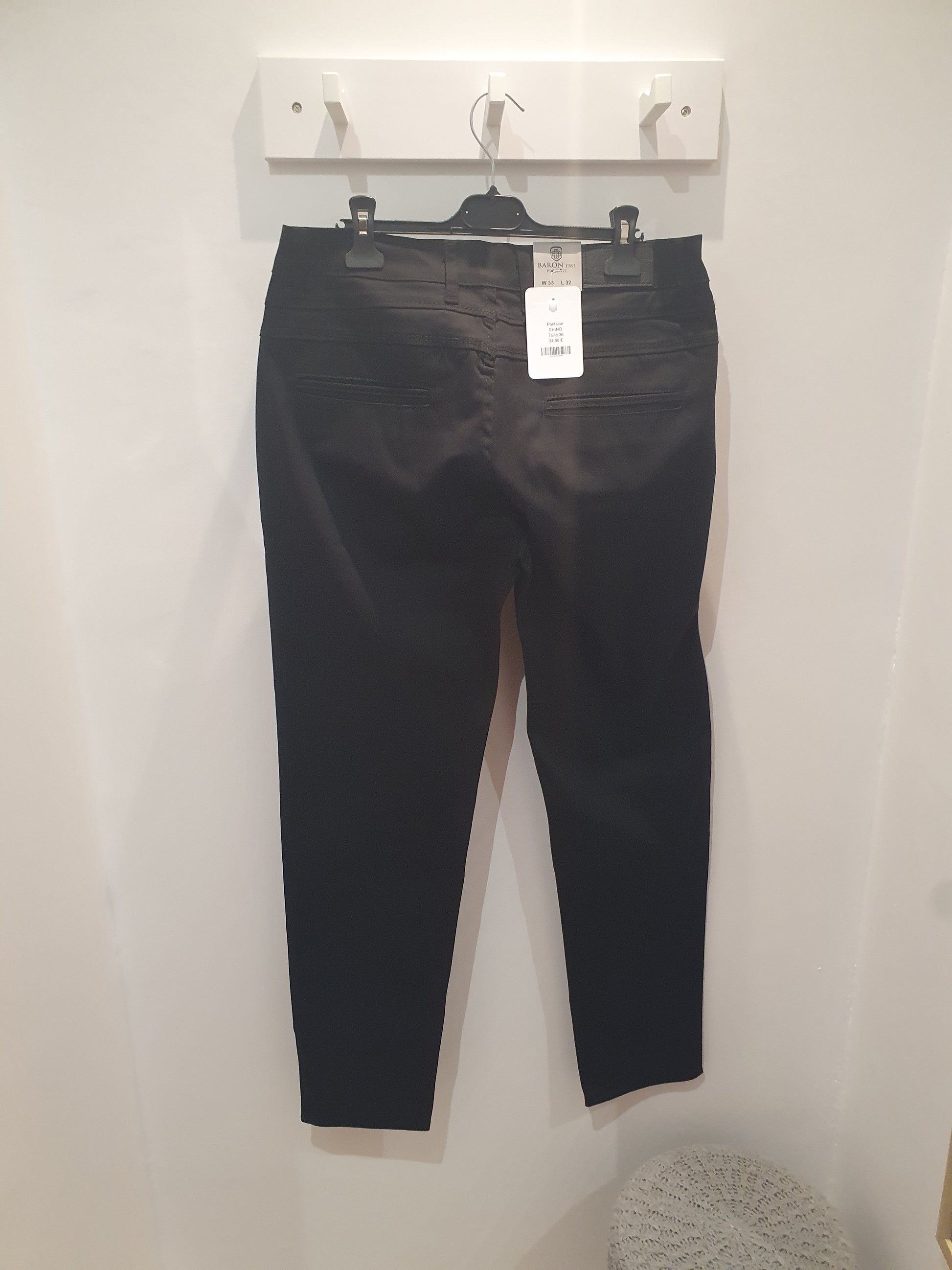 Pantalon chino homme noir classique chic