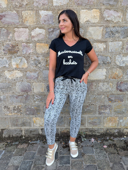 Pantalon jogging femme serpent noir blanc gris