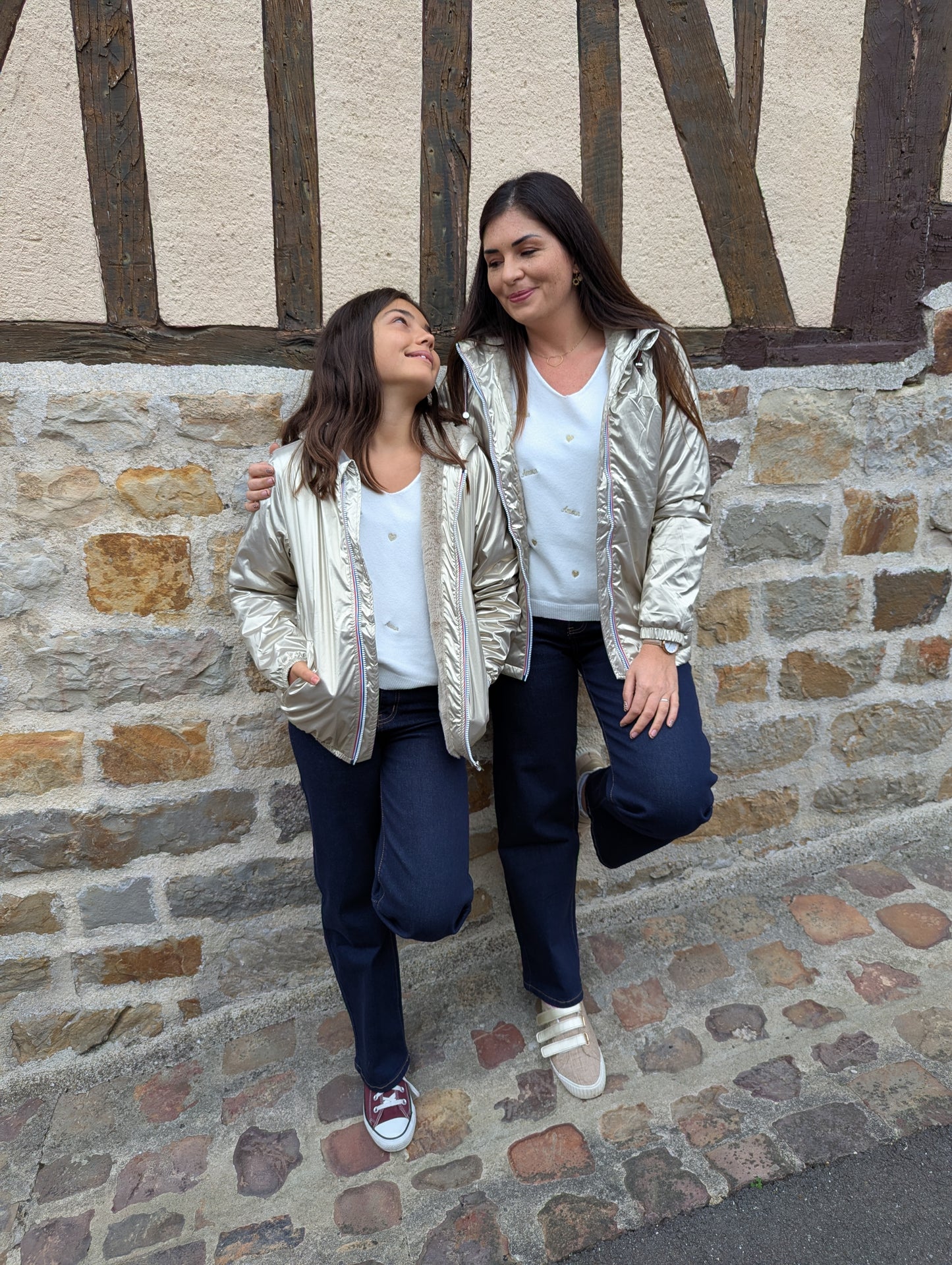 Parka fourrée doré et beige imperméable avec capuche