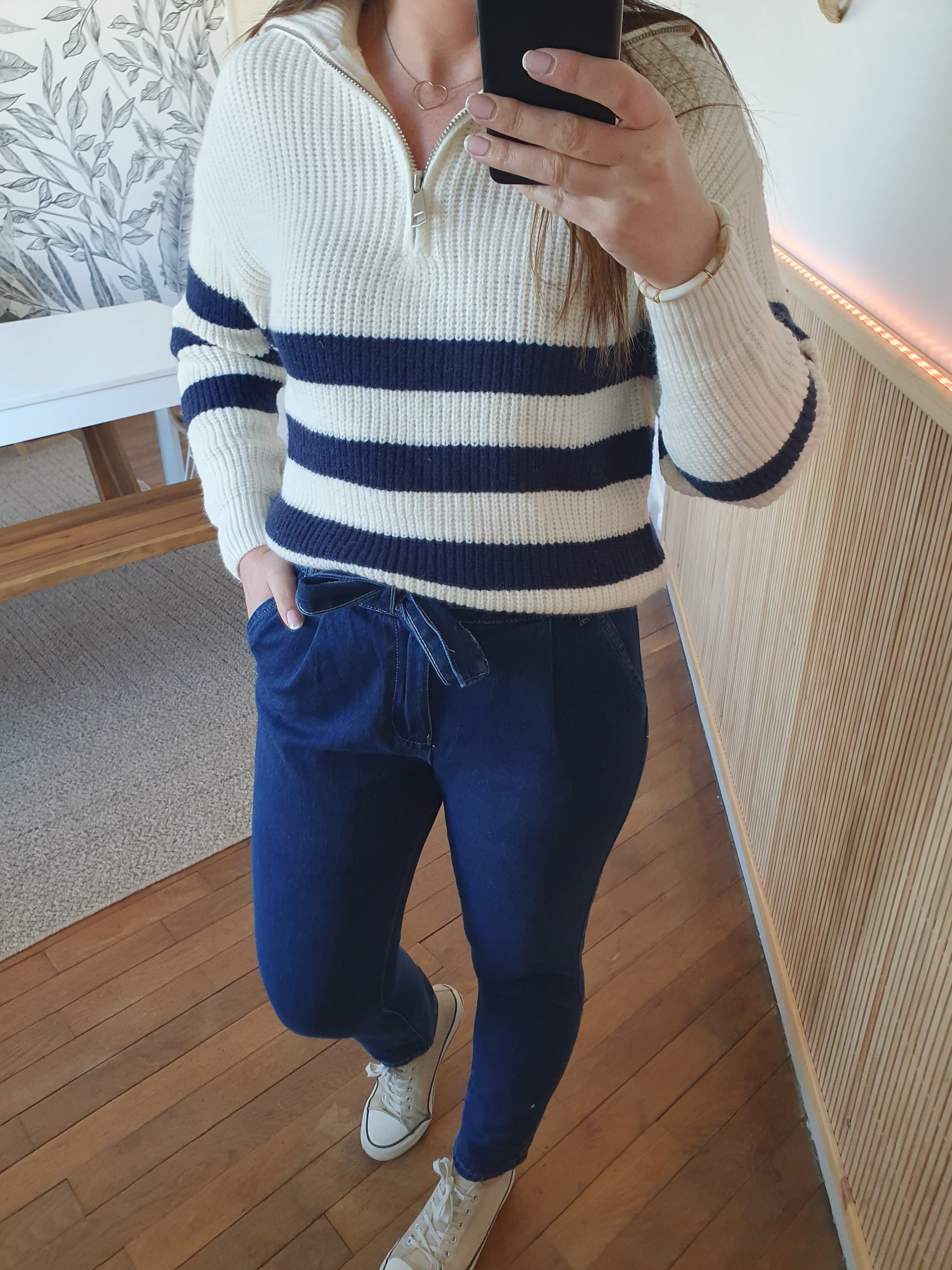Jean femme coupe mom bleu brut noeud devant taille haute