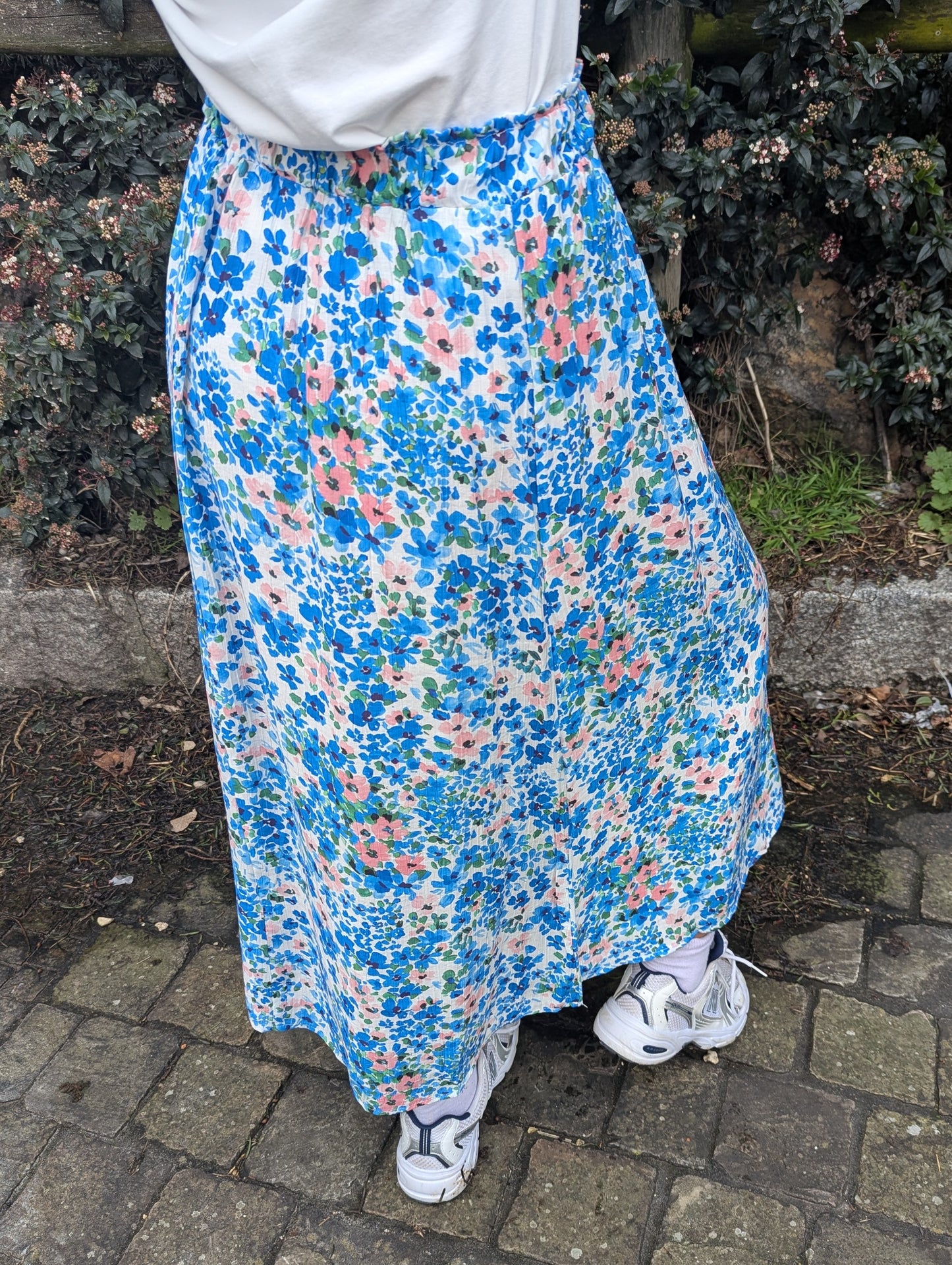 Jupe longue fleurie bleu fille avec chouchou assorti