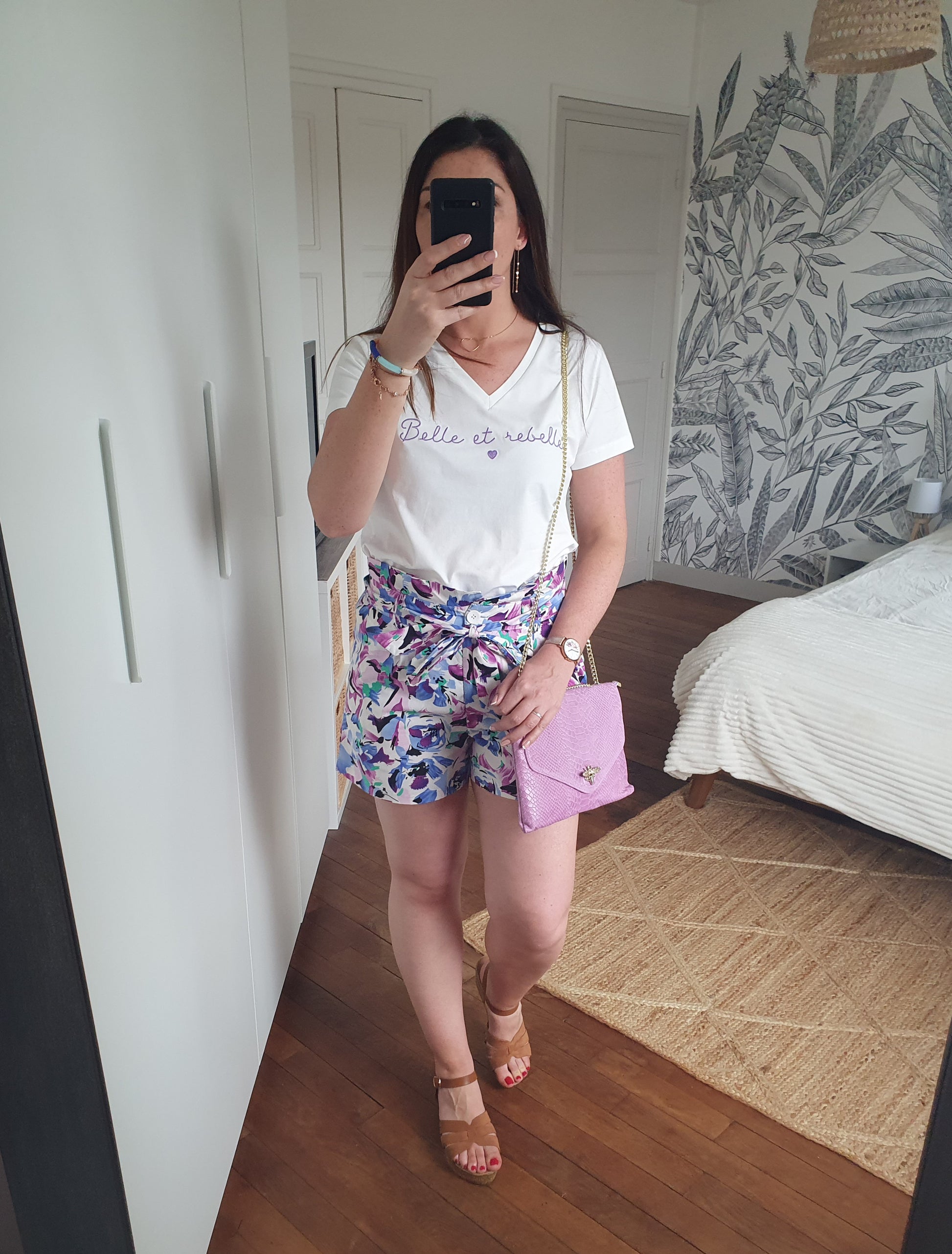Short fleuri femme très chic avec ceinture taille haute