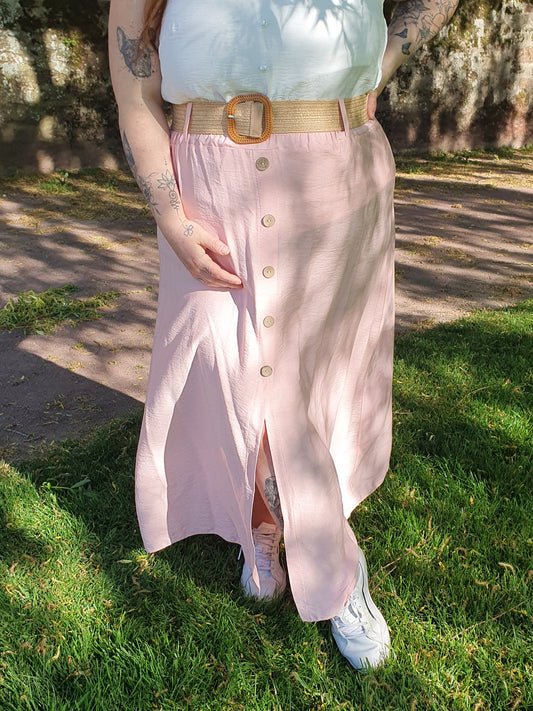 Jupe longue rose poudré avec ceinture paille élastique