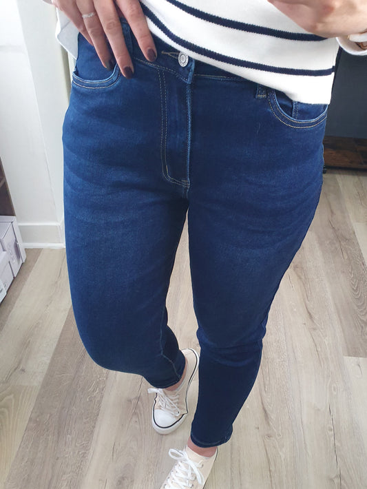 Jean femme boyfriend bleu foncé taille haute matière stretch