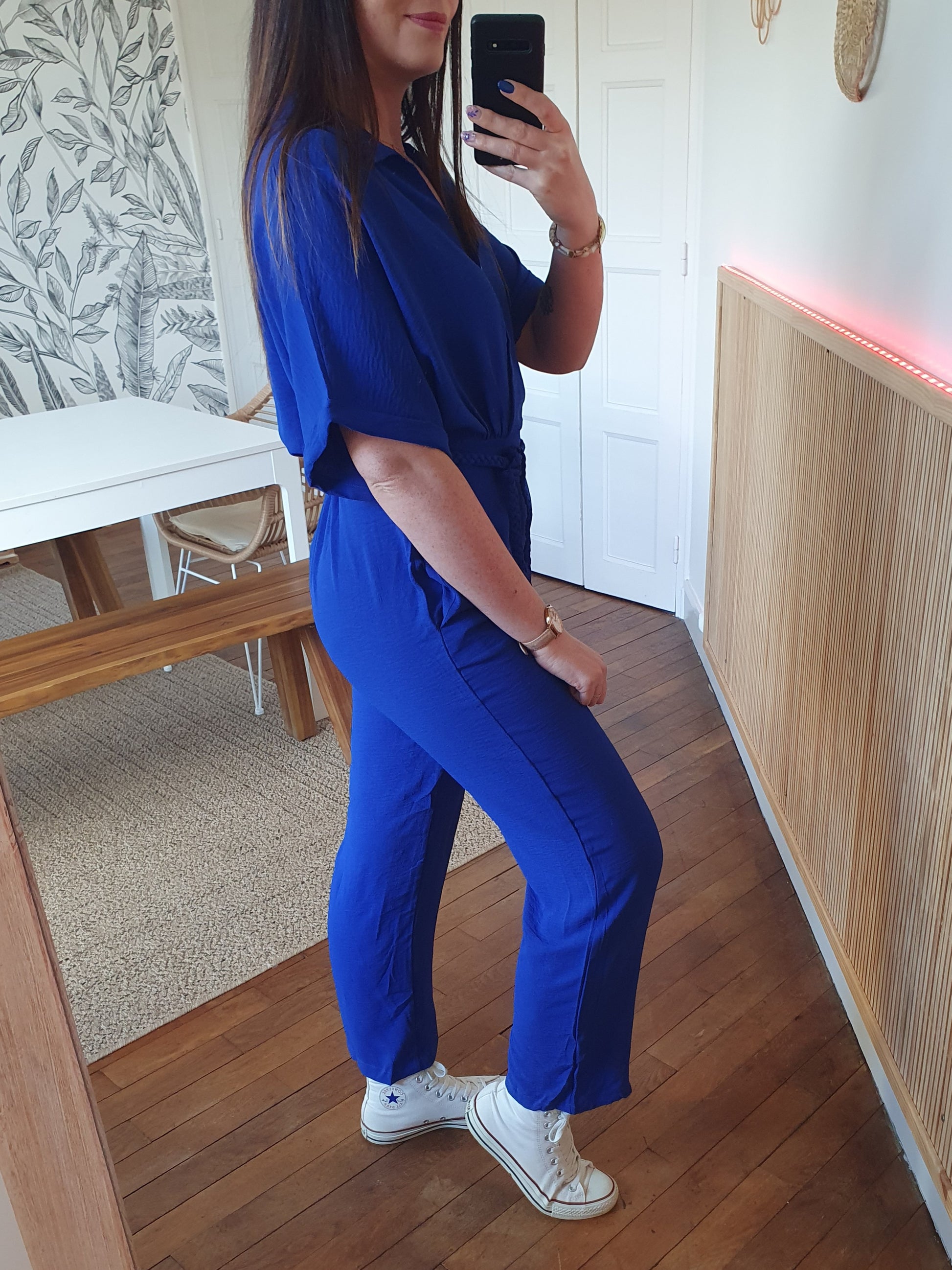 Combinaison pantalon fluide bleu roi matière fluide poches