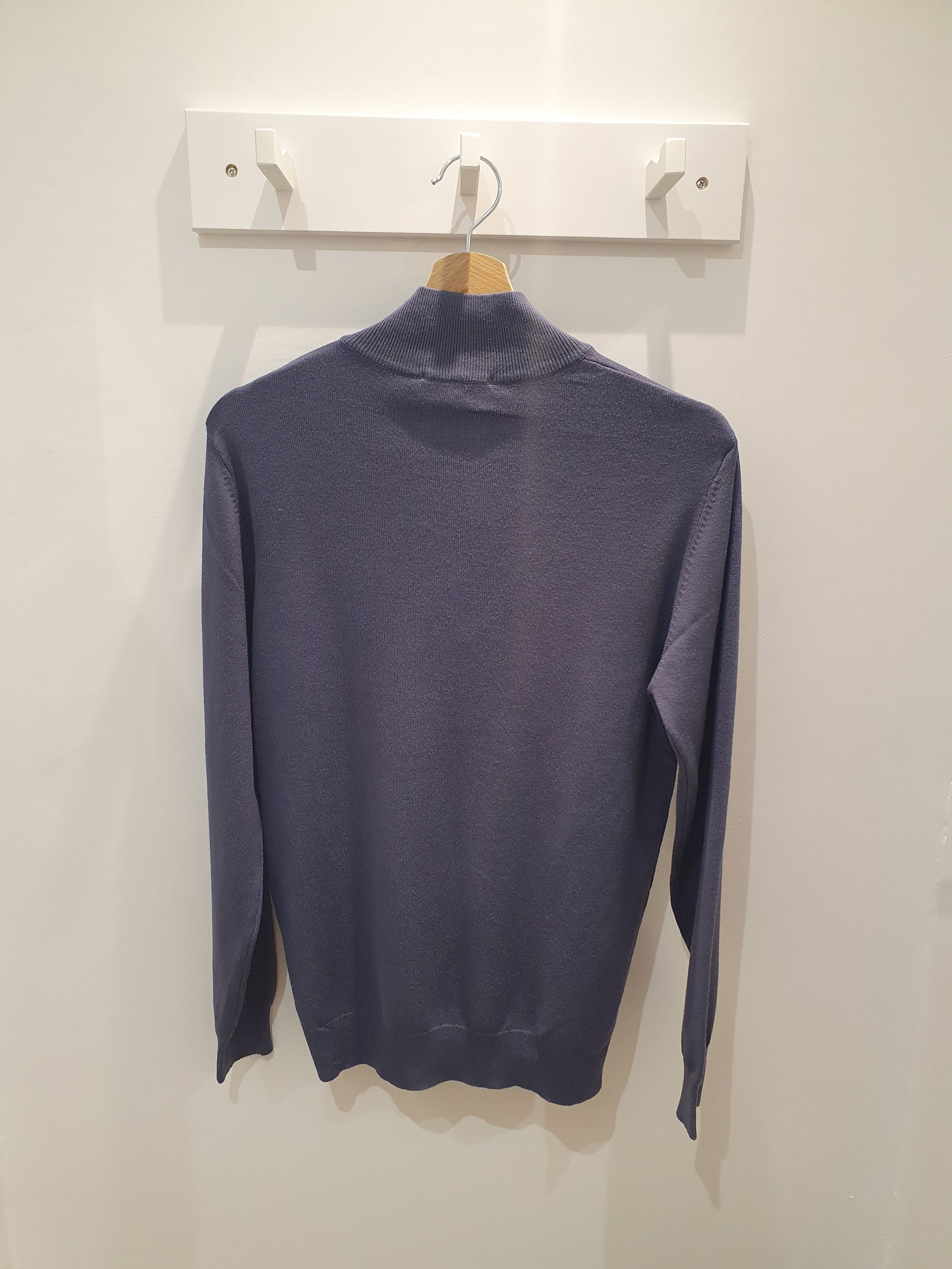 Pull col montant bleu lavande pour homme tendance