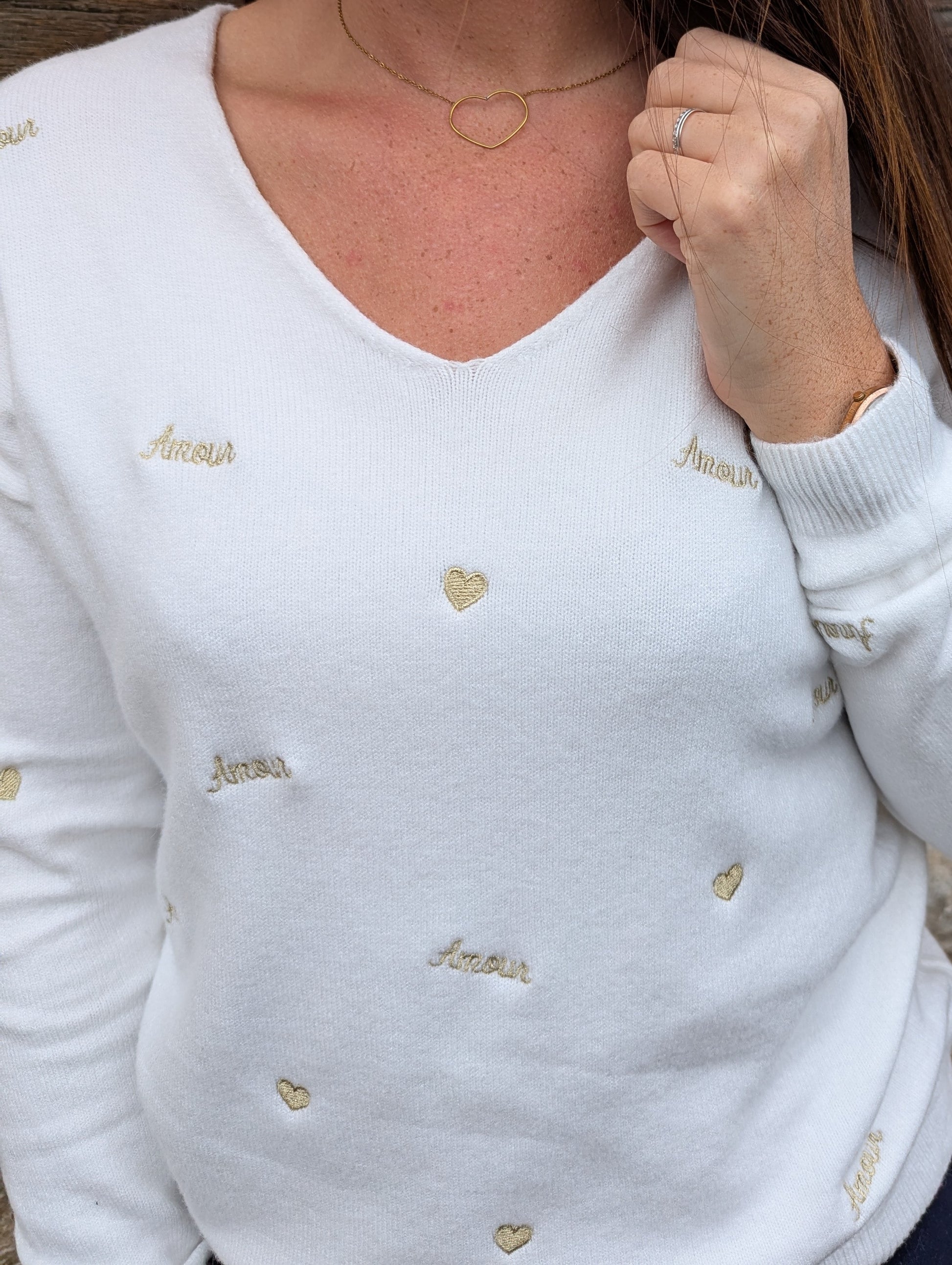 Pull blanc et doré amour avec coeurs brodés femme