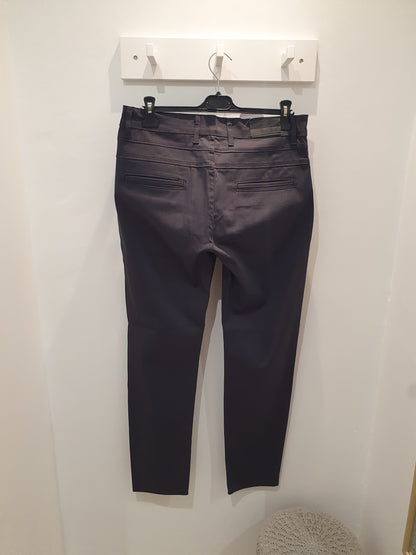 Pantalon chino homme gris anthracite classique chic