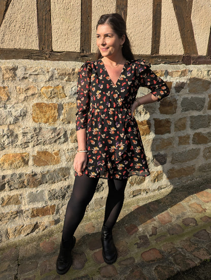 Robe fleurie noir rouge beige effet cache-coeur femme