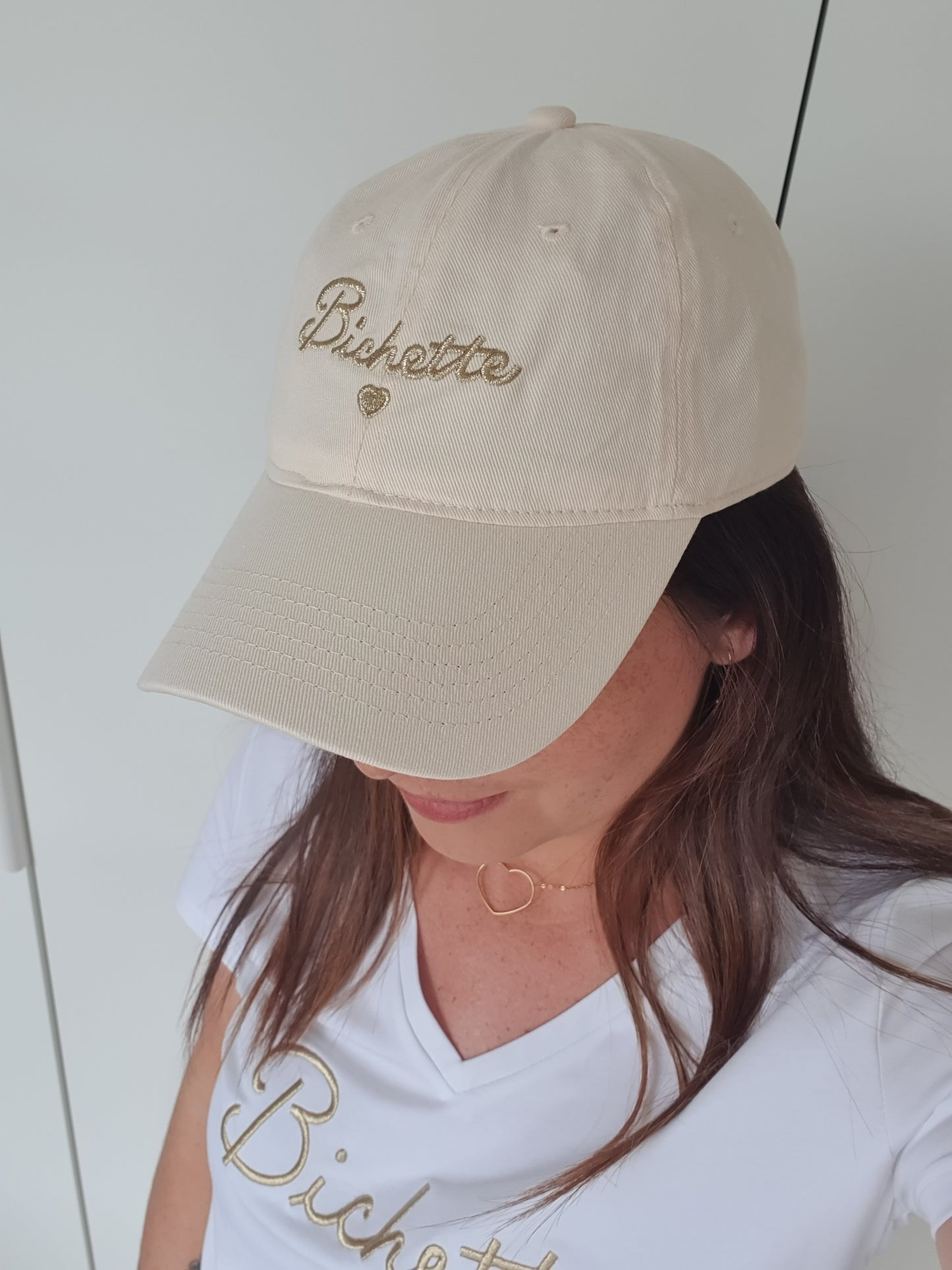 Casquette femme fille beige et doré coeur bichette