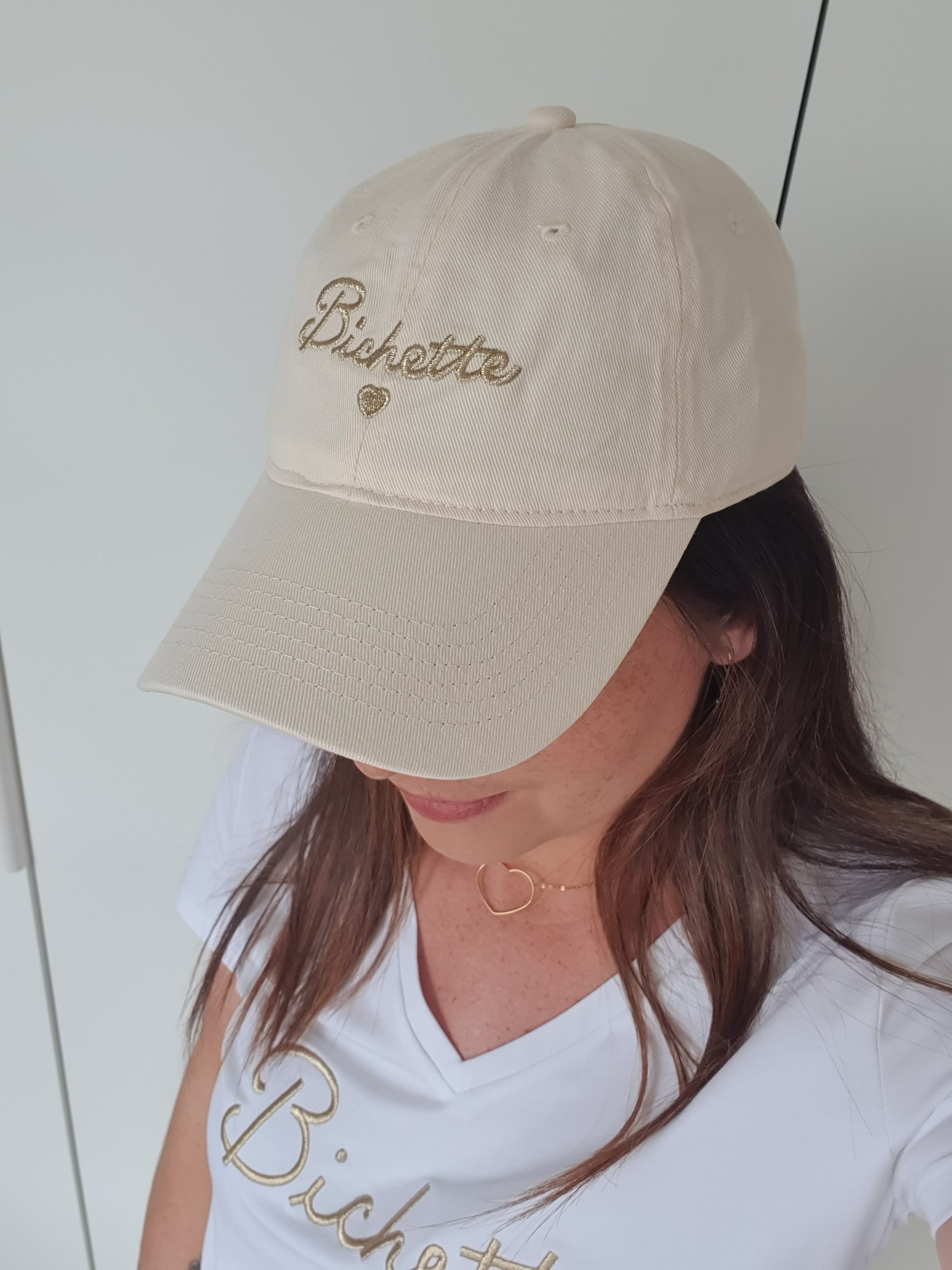 Casquette femme fille beige et doré coeur bichette