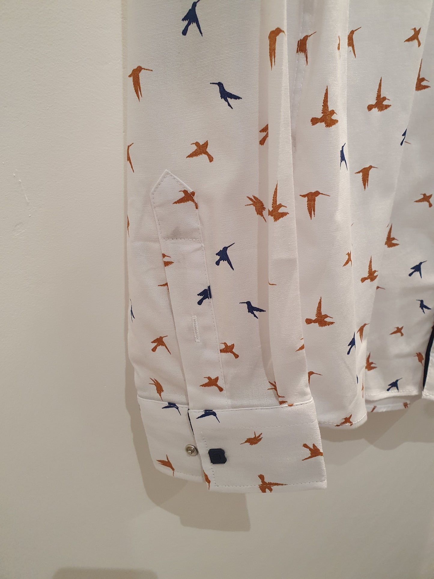 Chemise blanche à motif colibri homme tendance