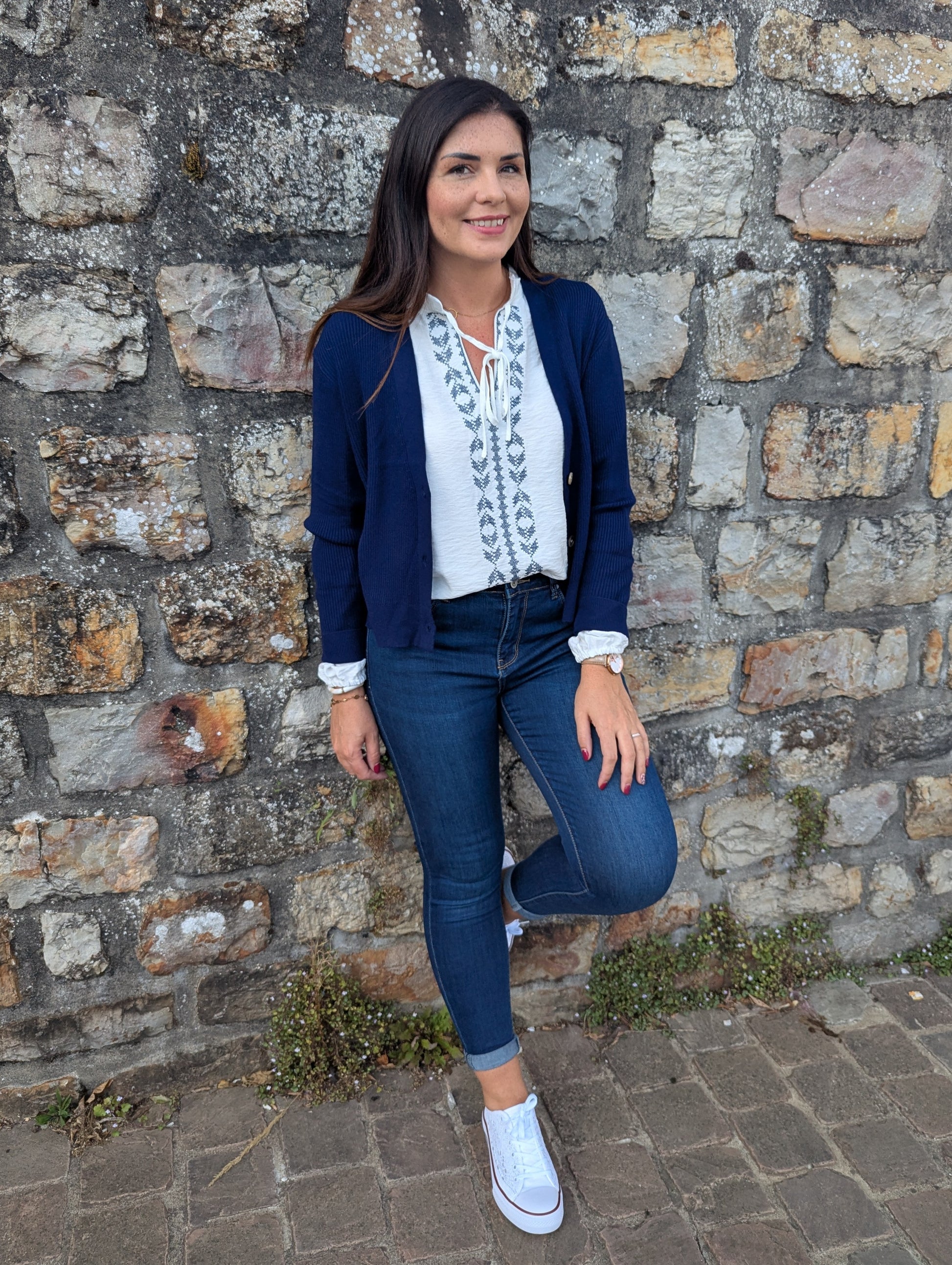 Blouse bohème blanc bleu marine effet point de croix