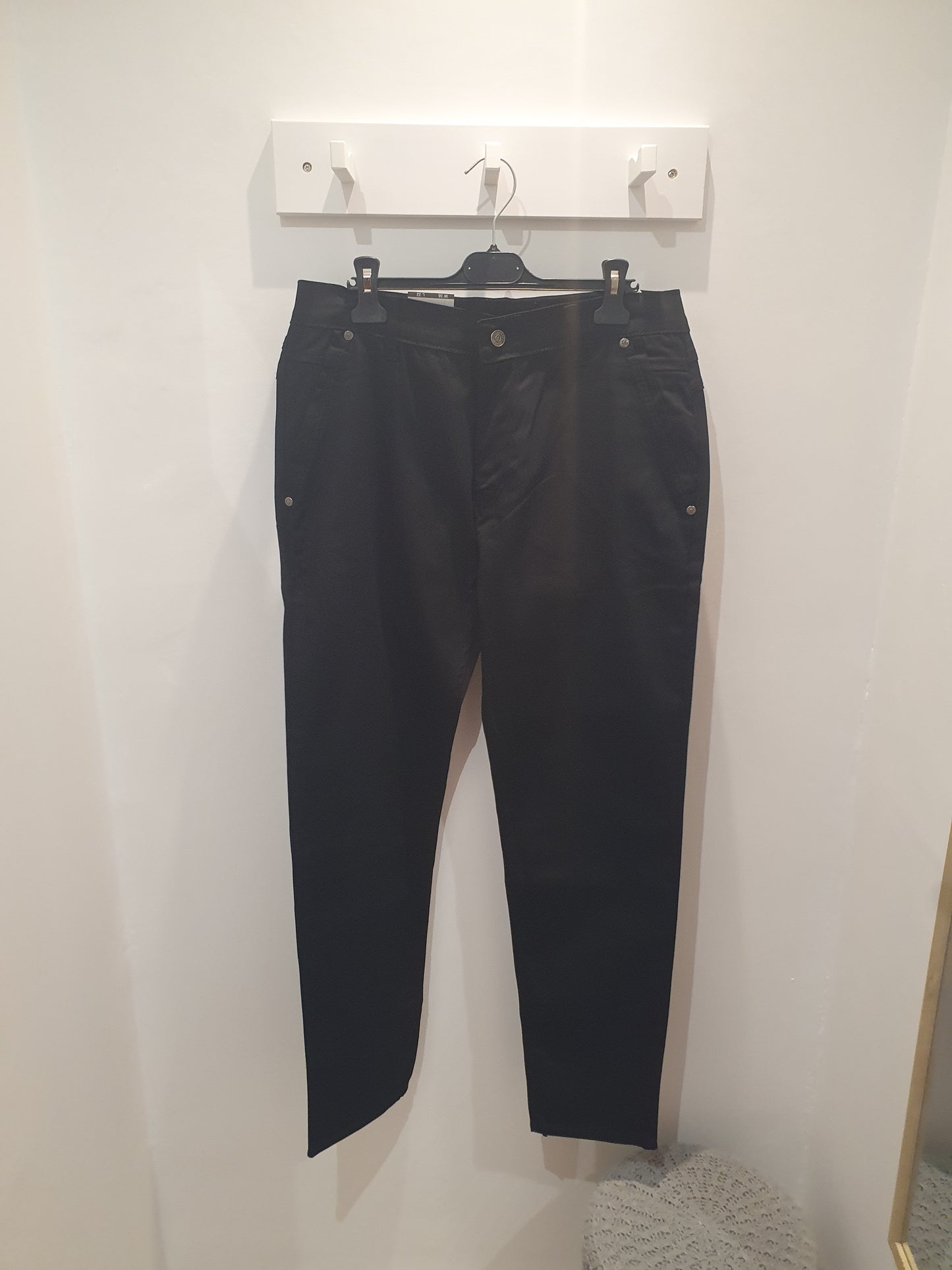 Pantalon chino homme noir classique chic