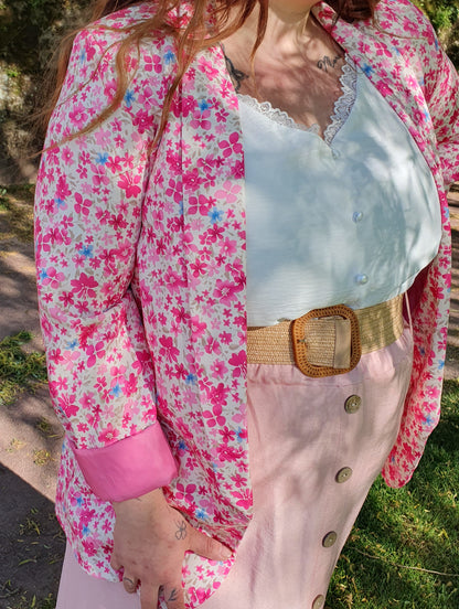 Blazer fluide motif fleuri rose et blanc grande taille curvy