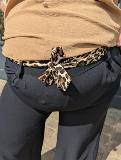Pantalon fluide noir ceinture léopard grande taille