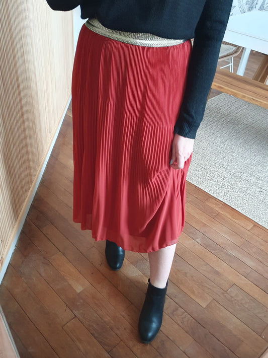 Jupe longue plissée terracotta avec taille élastique doré
