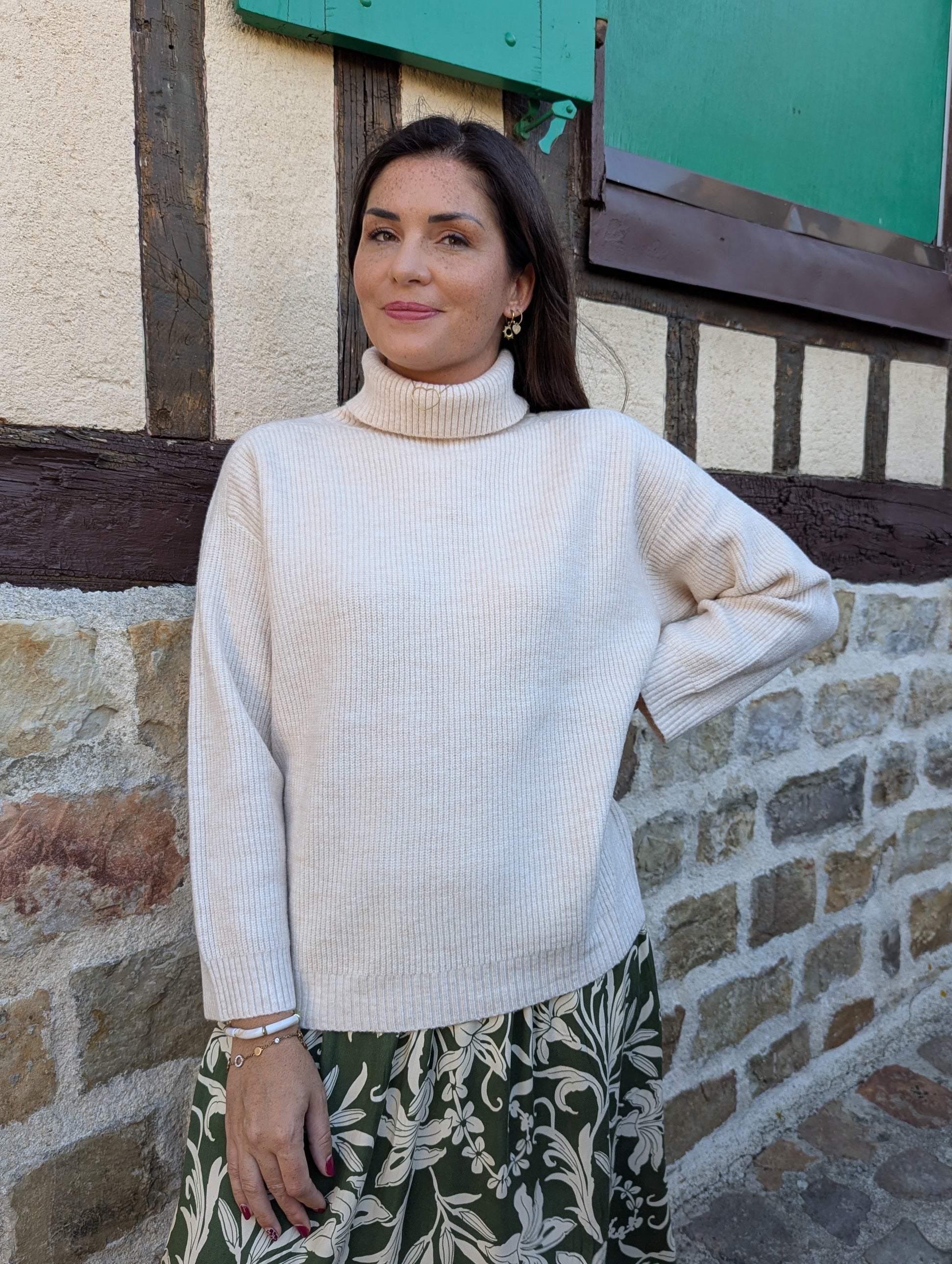 Pull oversize à col roulé beige femme tout doux