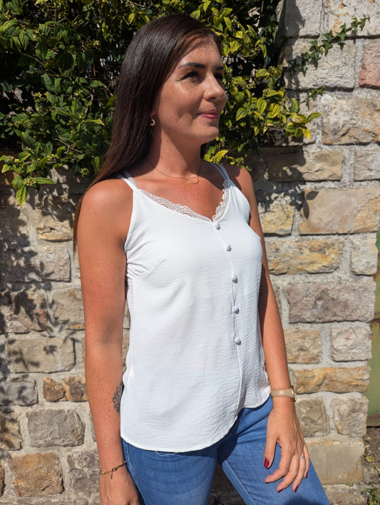 Top débardeur fluide blanc avec boutons devant