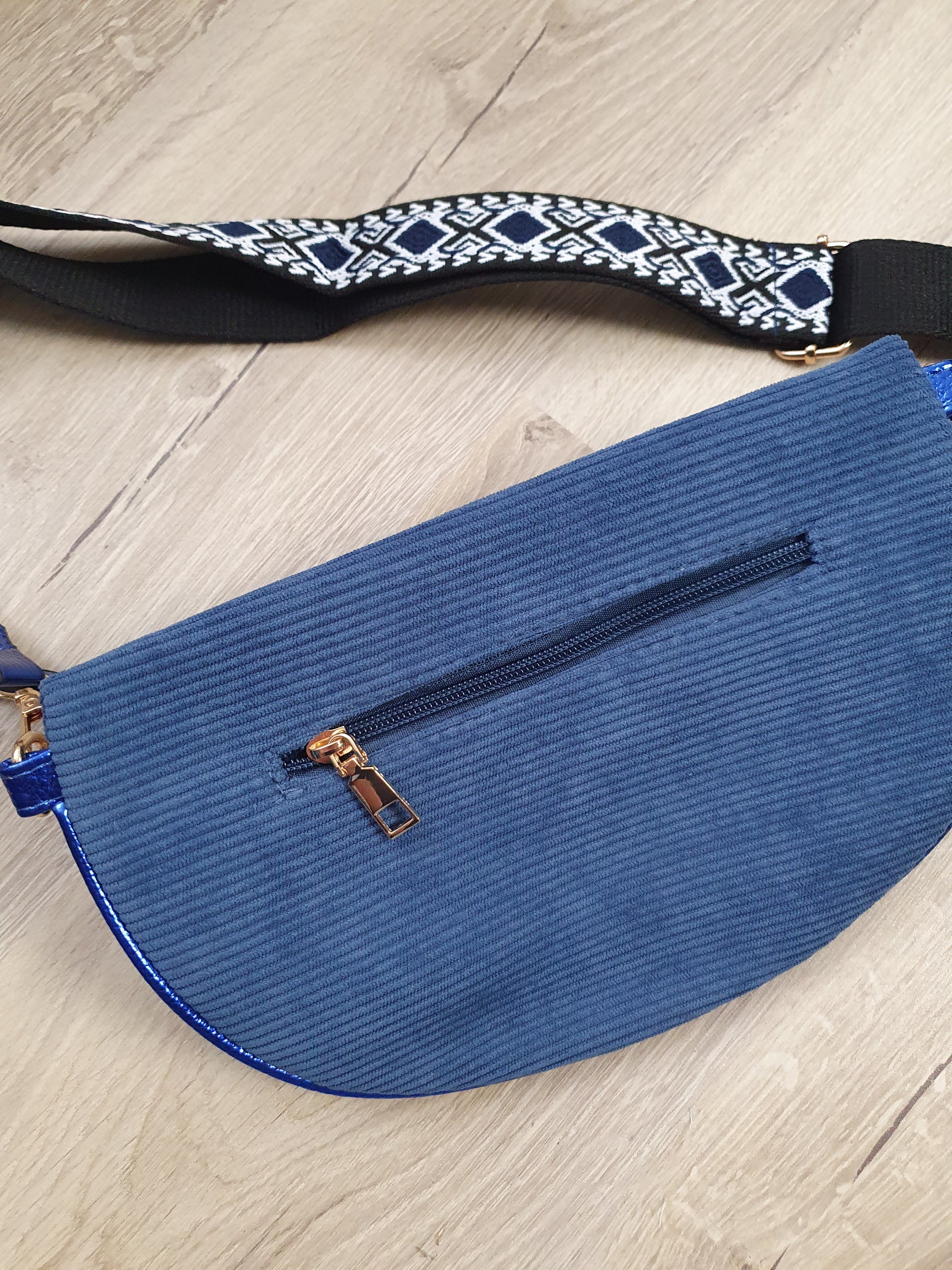 Ceinture banane bleu marine bandoulière réglable pour femme