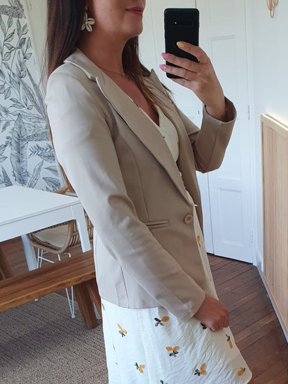 Blazer uni beige avec coeur doré veste de tailleur cintrée