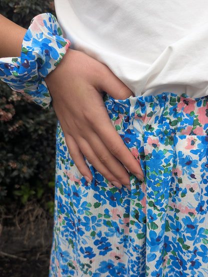 Jupe longue fleurie bleu fille avec chouchou assorti