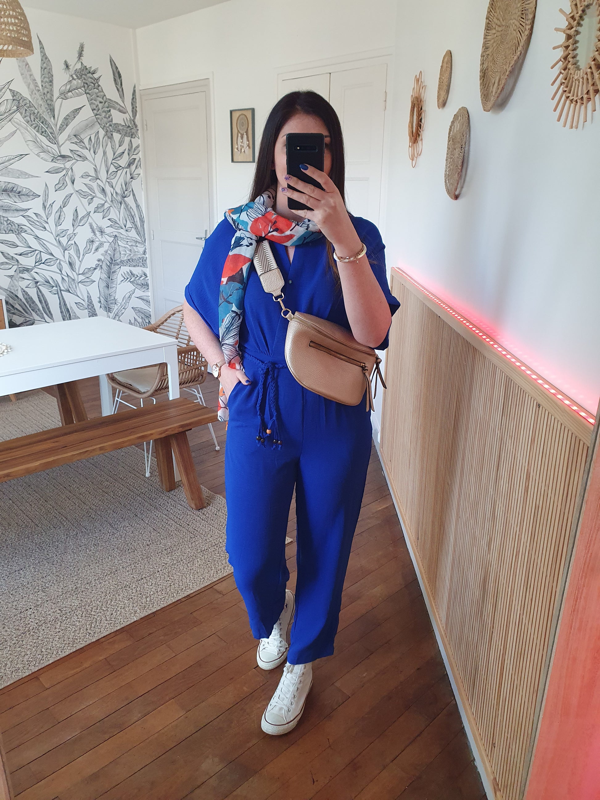 Combinaison pantalon fluide bleu roi matière fluide poches