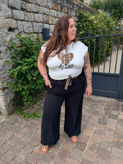 T-shirt LOVE IS WILD