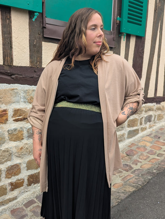 Gilet grande taille couleur beige matiere douce et légère