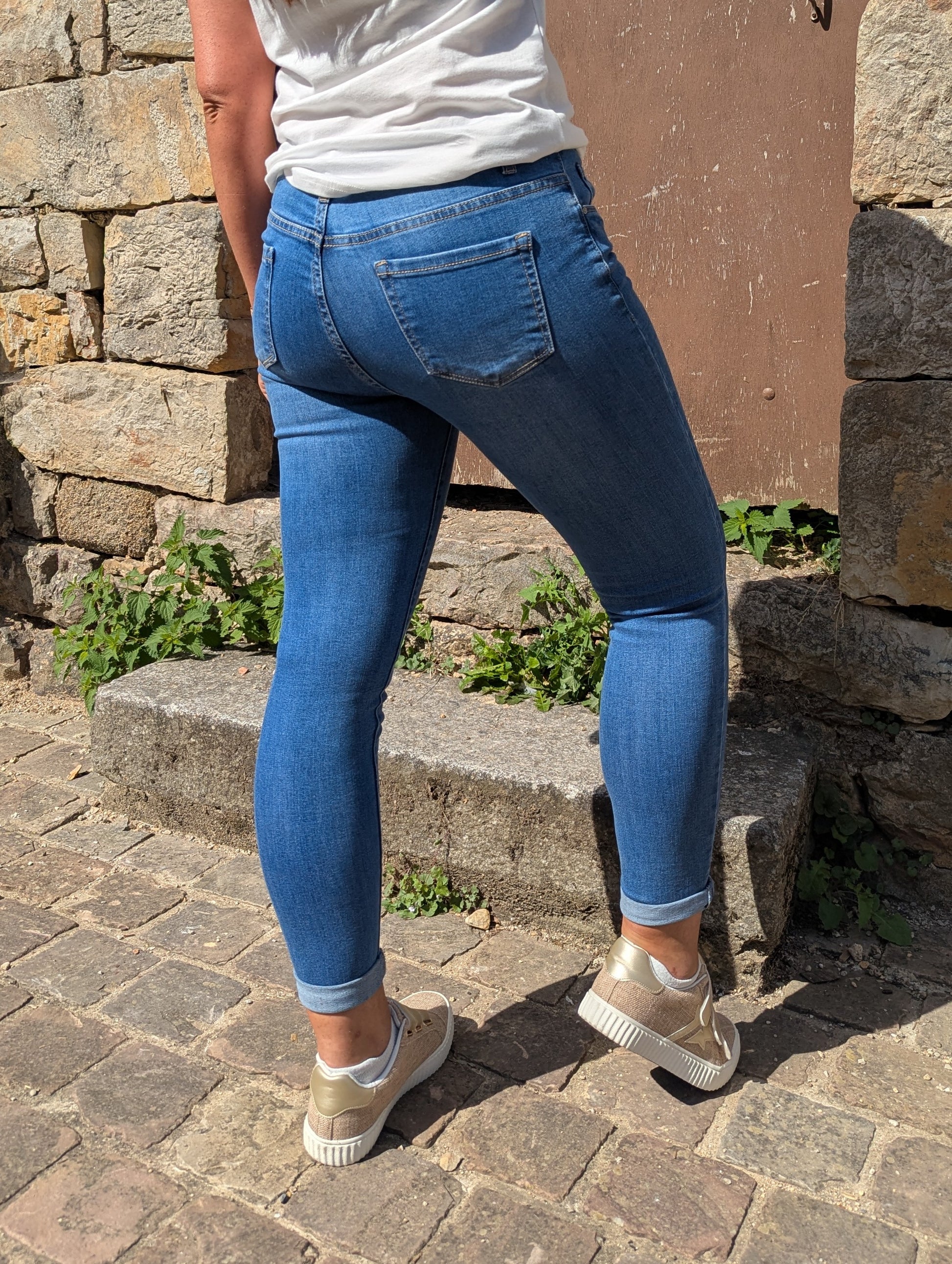 Jean slim stretch bleu moyen effet délavé femme